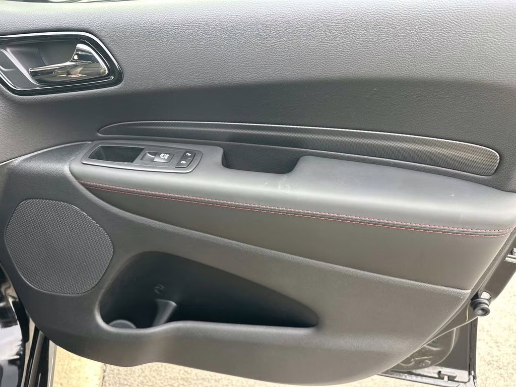 2026 DB Black Crystal Clearcoat Dodge Durango GT Plus HEMI V8 AWD SUV