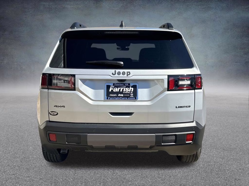 2026 Silver Zynith Clearcoat Jeep Cherokee Limited 4X4 SUV