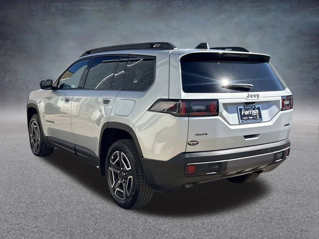 2026 Silver Zynith Clearcoat Jeep Cherokee Limited 4X4 SUV