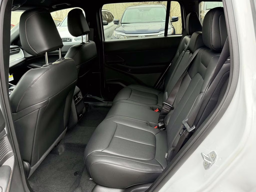 2026 Bright White Clearcoat Jeep Cherokee Limited 4X4 SUV