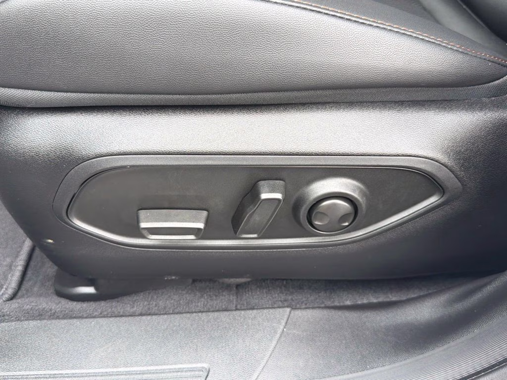 2026 Bright White Clearcoat Jeep Cherokee Limited 4X4 SUV