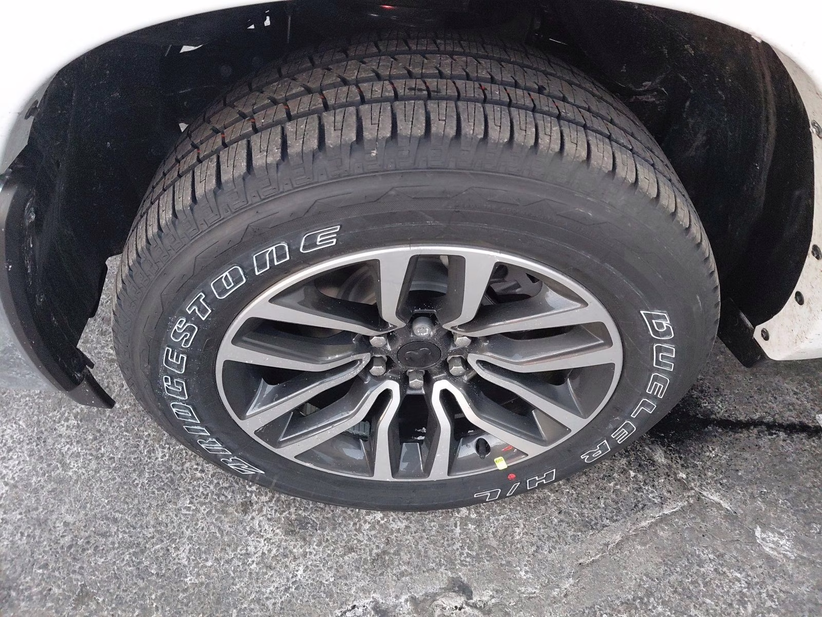 2026 Ivory White Tri-Coat Pearlcoat Ram 1500 Limited 4X4 Truck