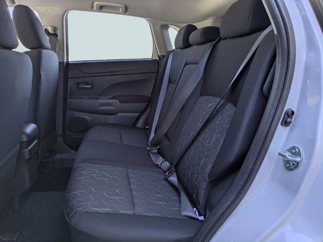 2026 White Diamond Mitsubishi Outlander Sport 2.0 ES 4X4 SUV