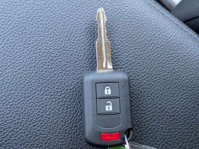 2026 White Diamond Mitsubishi Outlander Sport 2.0 ES 4X4 SUV