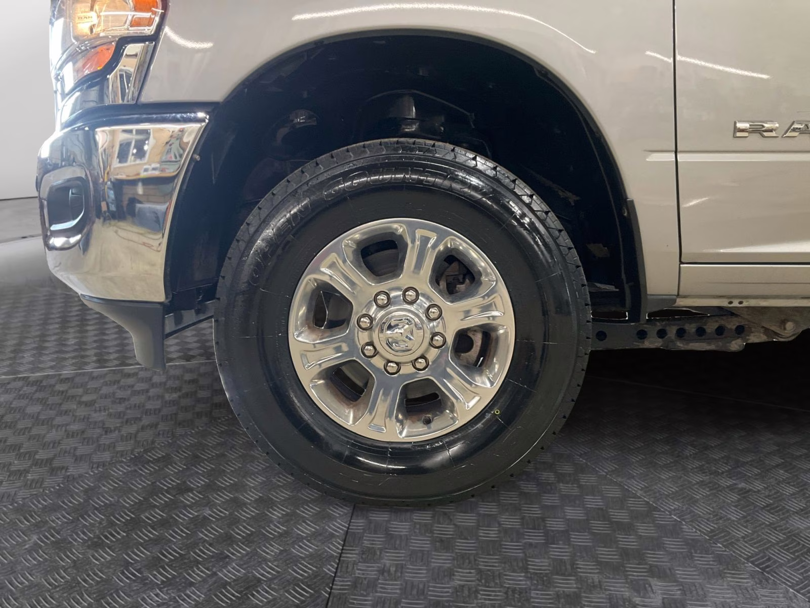 2023 Billet Silver Metallic Clearcoat Ram 2500 Big Horn 4X4 Truck