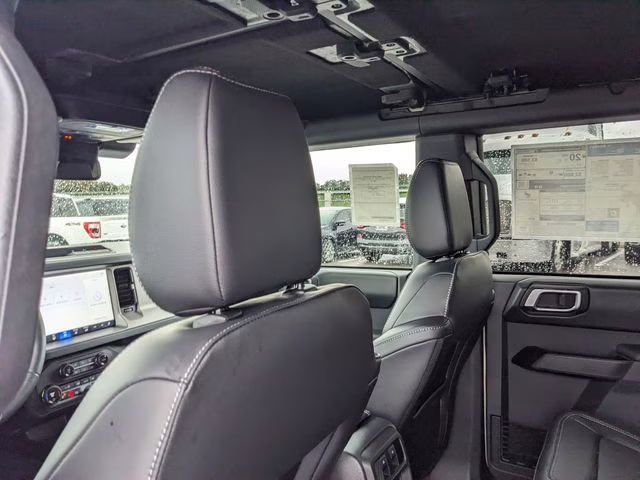 2025 Desert Sand Ford Bronco Outer Banks 4X4 SUV