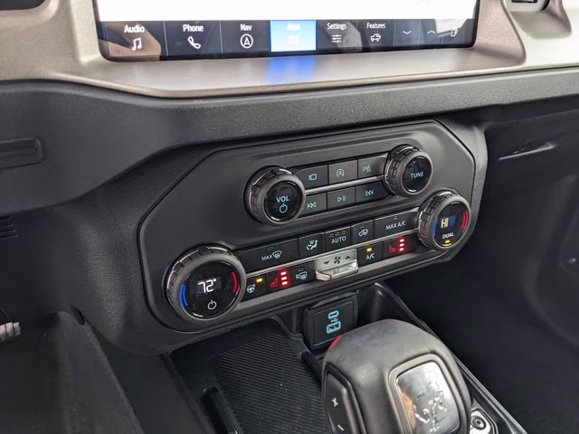 2025 Desert Sand Ford Bronco Outer Banks 4X4 SUV