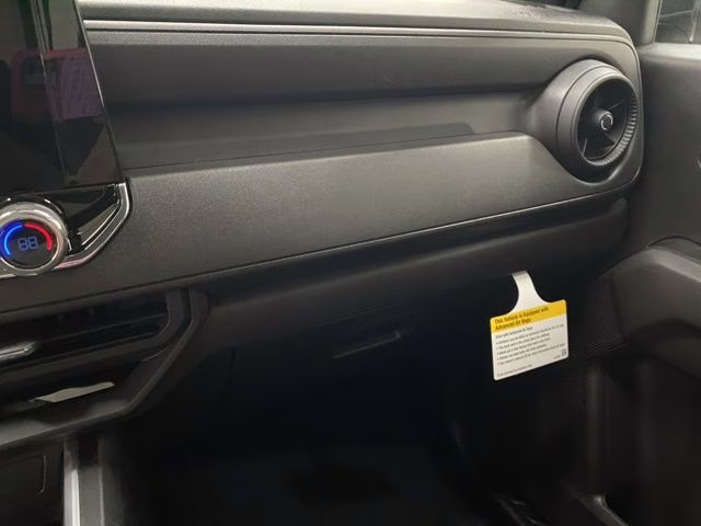 2026 White Chevrolet Colorado Trail Boss 4X4 Truck