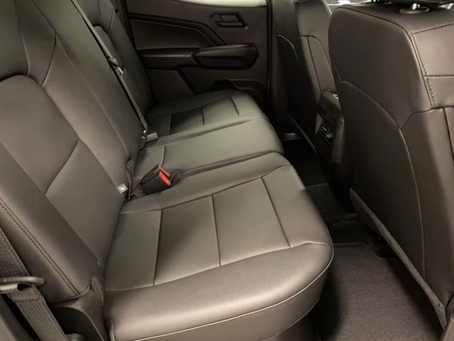 2026 White Chevrolet Colorado Trail Boss 4X4 Truck