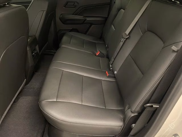 2026 White Chevrolet Colorado Trail Boss 4X4 Truck