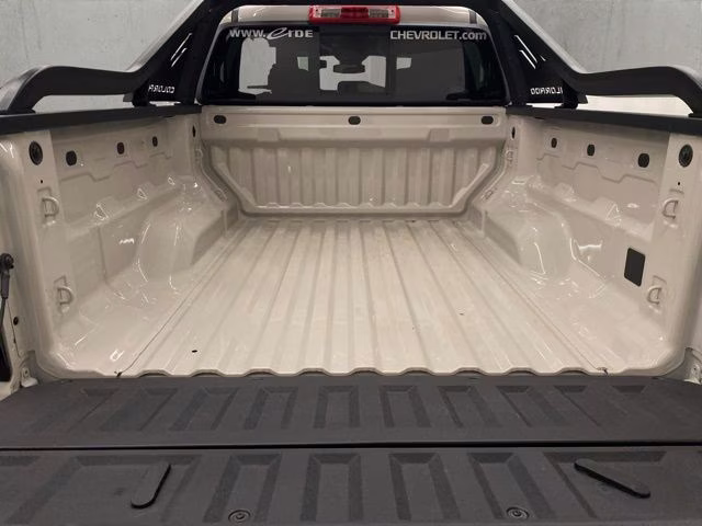 2026 White Chevrolet Colorado Trail Boss 4X4 Truck
