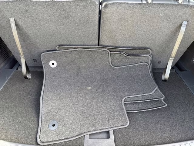 2026 White Ford Explorer ST-Line RWD SUV