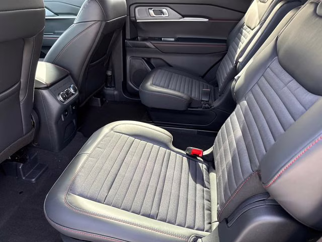 2026 White Ford Explorer ST-Line RWD SUV