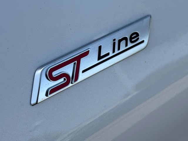 2026 White Ford Explorer ST-Line RWD SUV