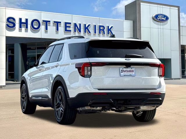 2026 White Ford Explorer ST-Line RWD SUV