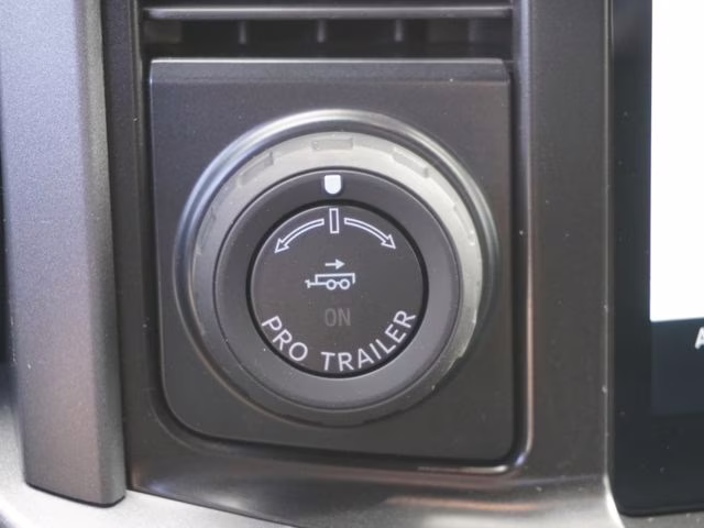 2026 Avalanche Ford F-150 XLT 4X4 Truck