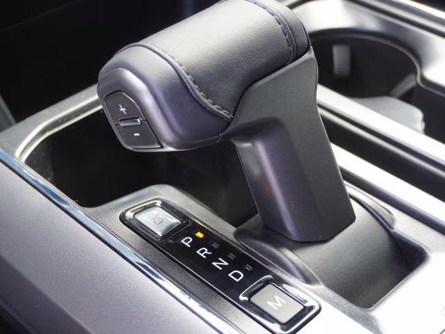 2026 Avalanche Ford F-150 XLT 4X4 Truck