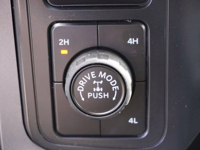 2026 Avalanche Ford F-150 XLT 4X4 Truck