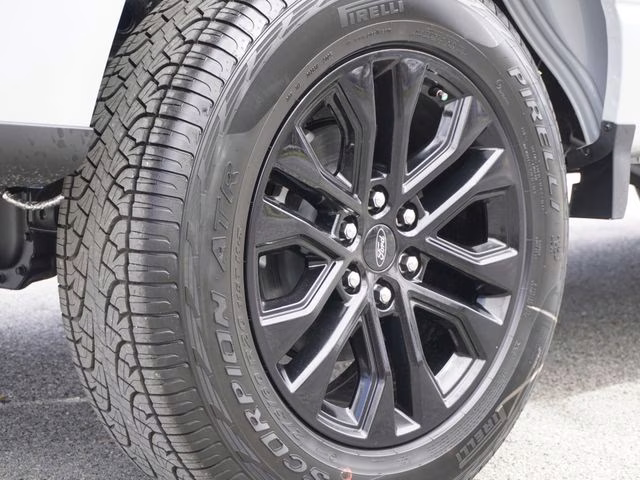 2026 Avalanche Ford F-150 XLT 4X4 Truck