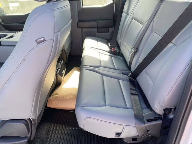 2026 Oxford White Ford Super Duty F-250 SRW XL 4X4 Truck