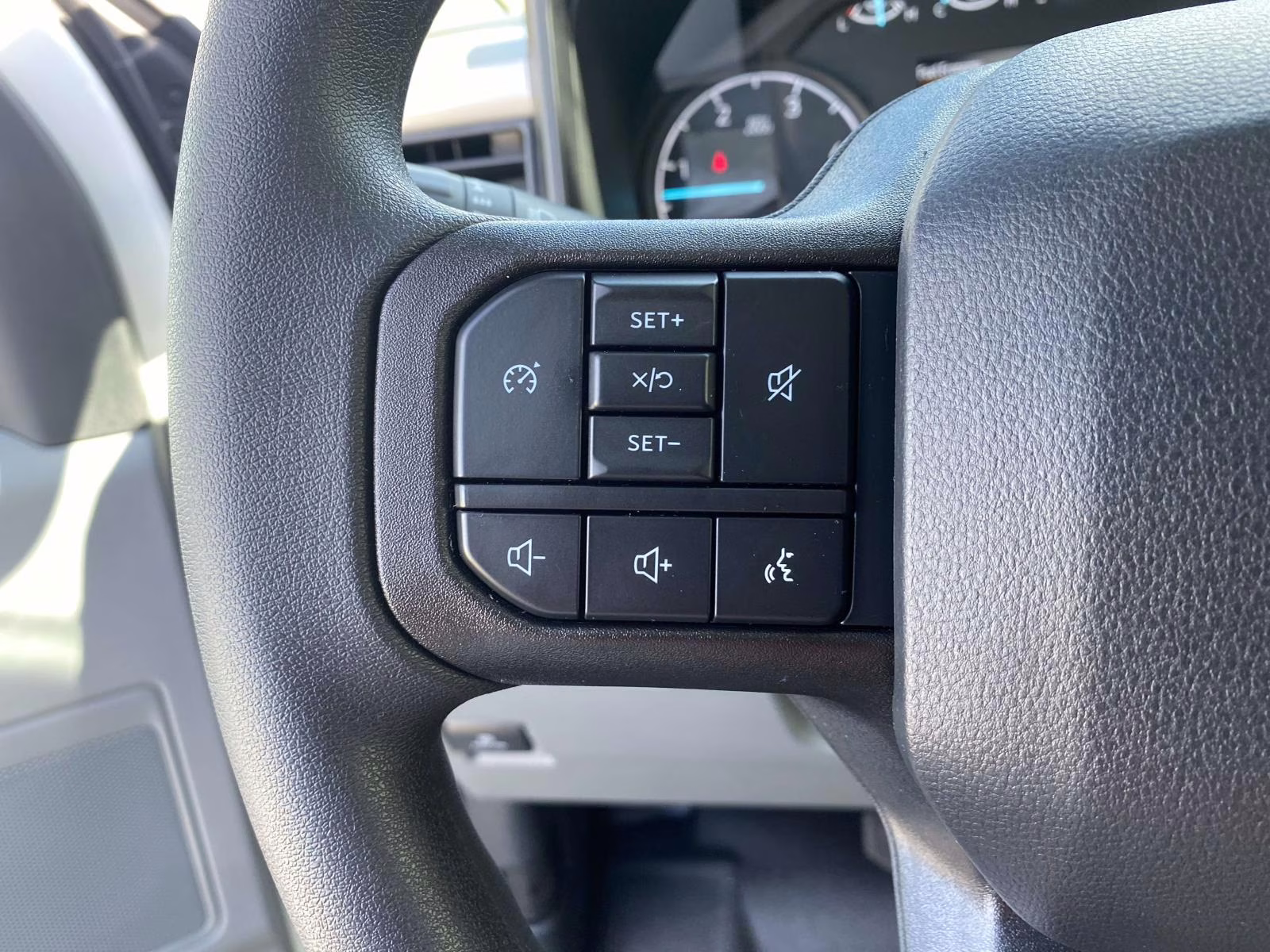 2026 Oxford White Ford Super Duty F-250 SRW XL 4X4 Truck