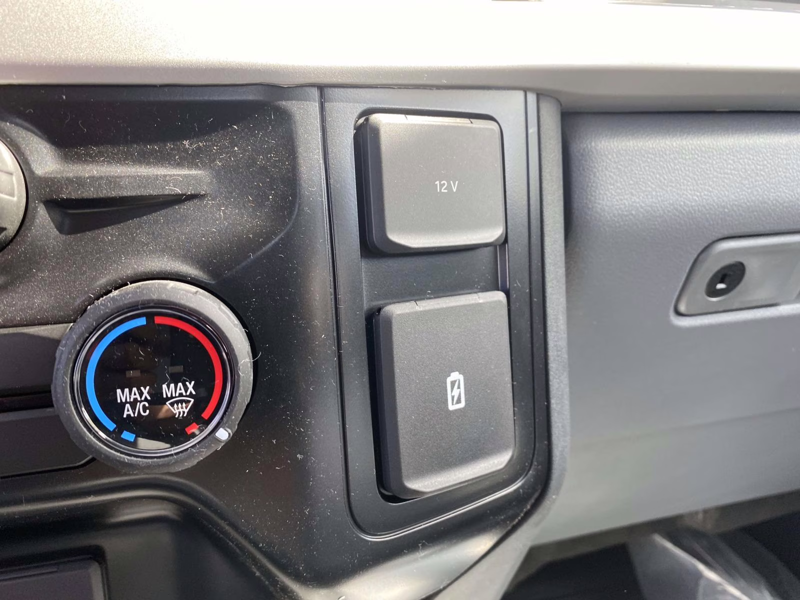 2026 Oxford White Ford Super Duty F-250 SRW XL 4X4 Truck