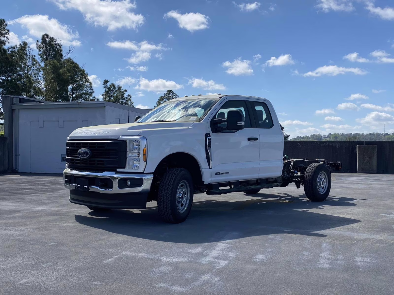 2026 Oxford White Ford Super Duty F-250 SRW XL 4X4 Truck