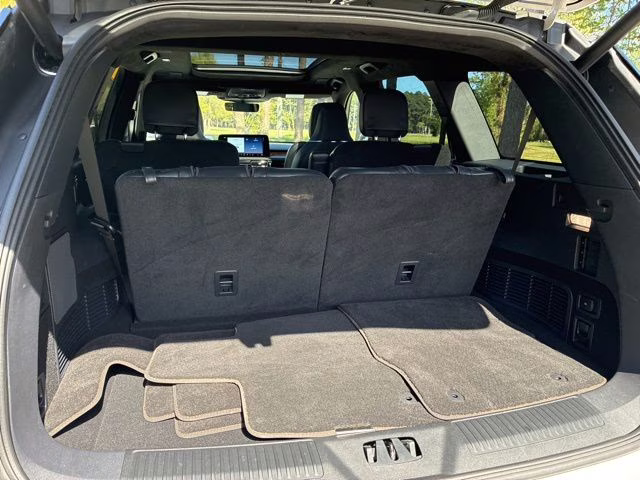 2025 White Metallic Lincoln Aviator Black Label AWD SUV