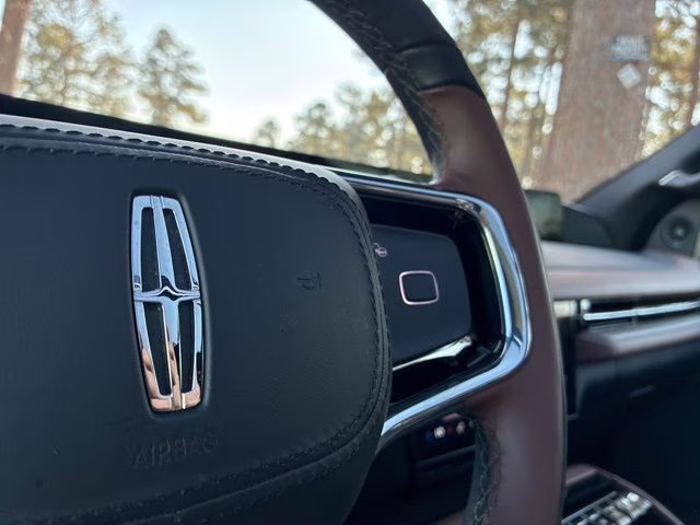 2025 Blue Metallic Lincoln Navigator Reserve 4X4 SUV