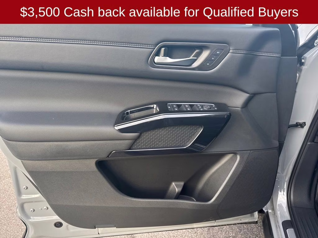 2026 Boulder Gray Pearl Nissan Pathfinder Platinum 4X4 SUV