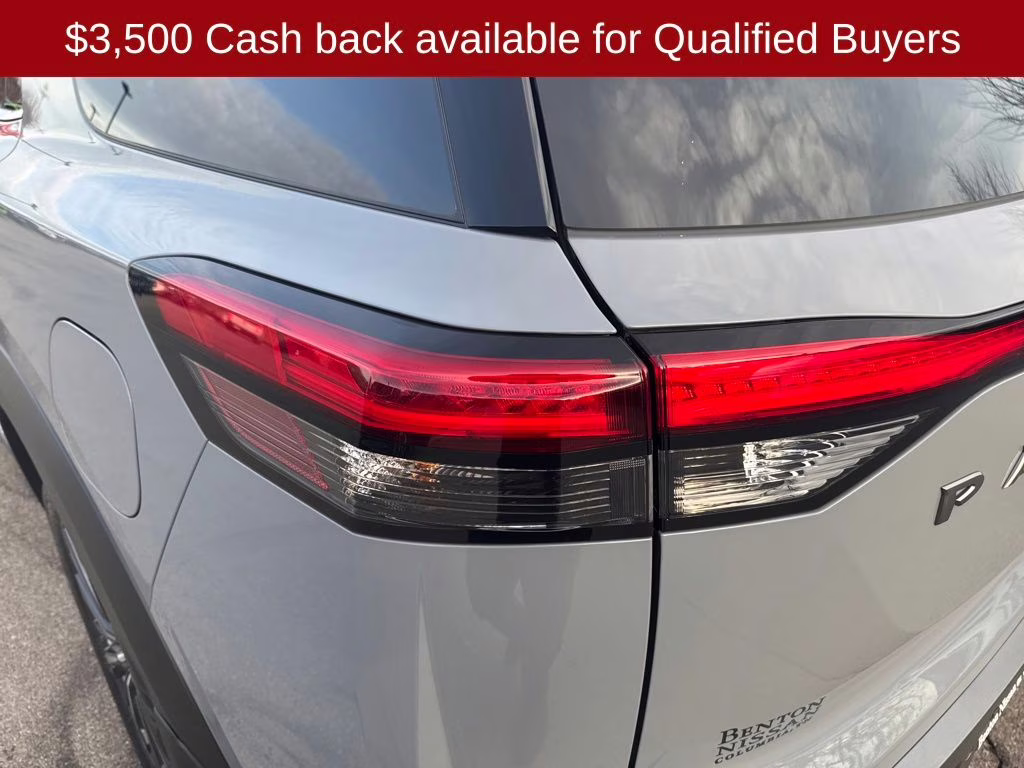 2026 Boulder Gray Pearl Nissan Pathfinder Platinum 4X4 SUV