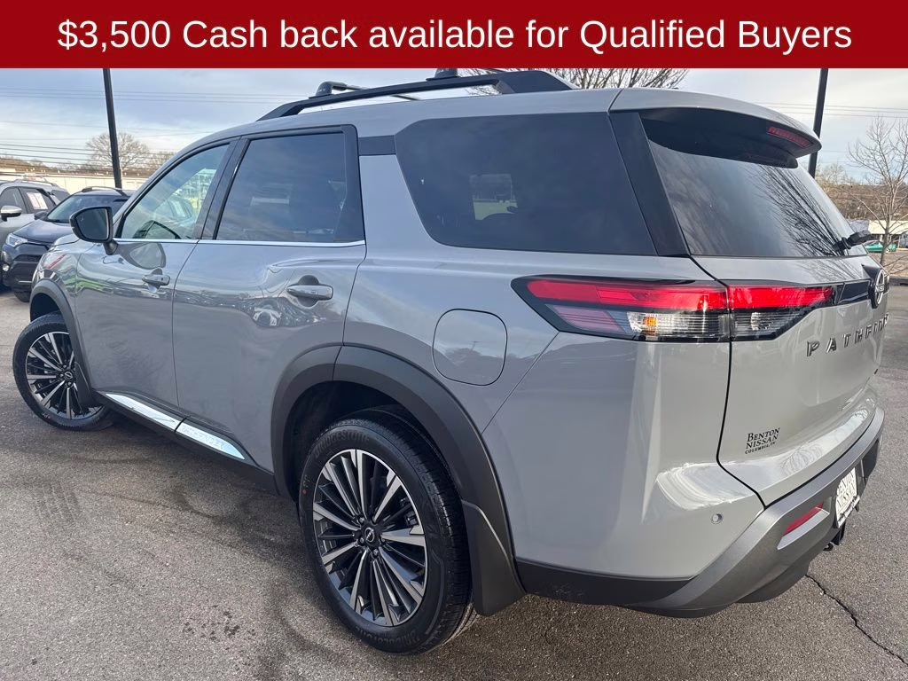 2026 Boulder Gray Pearl Nissan Pathfinder Platinum 4X4 SUV