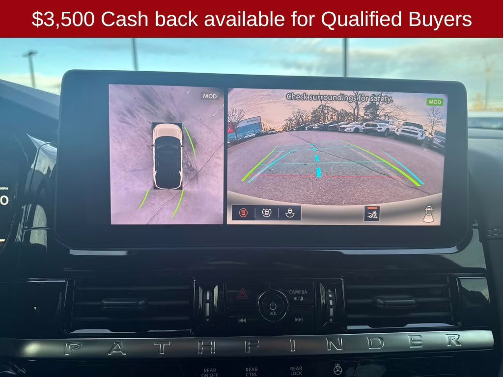 2026 Boulder Gray/Super Black Nissan Pathfinder Platinum 4X4 SUV