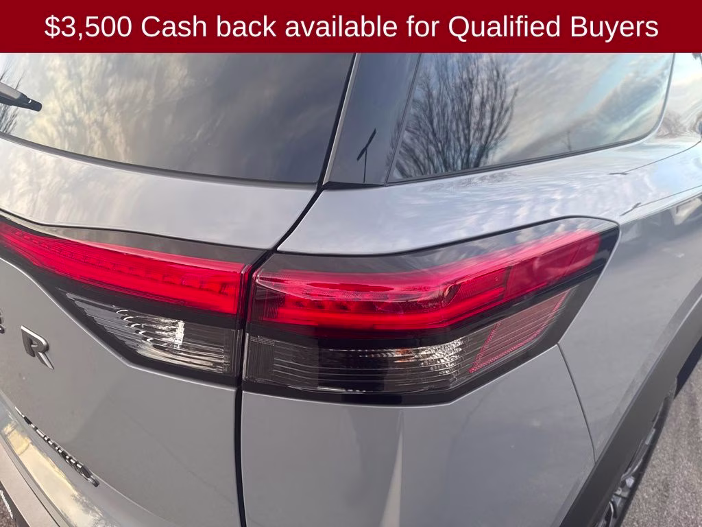 2026 Boulder Gray/Super Black Nissan Pathfinder Platinum 4X4 SUV