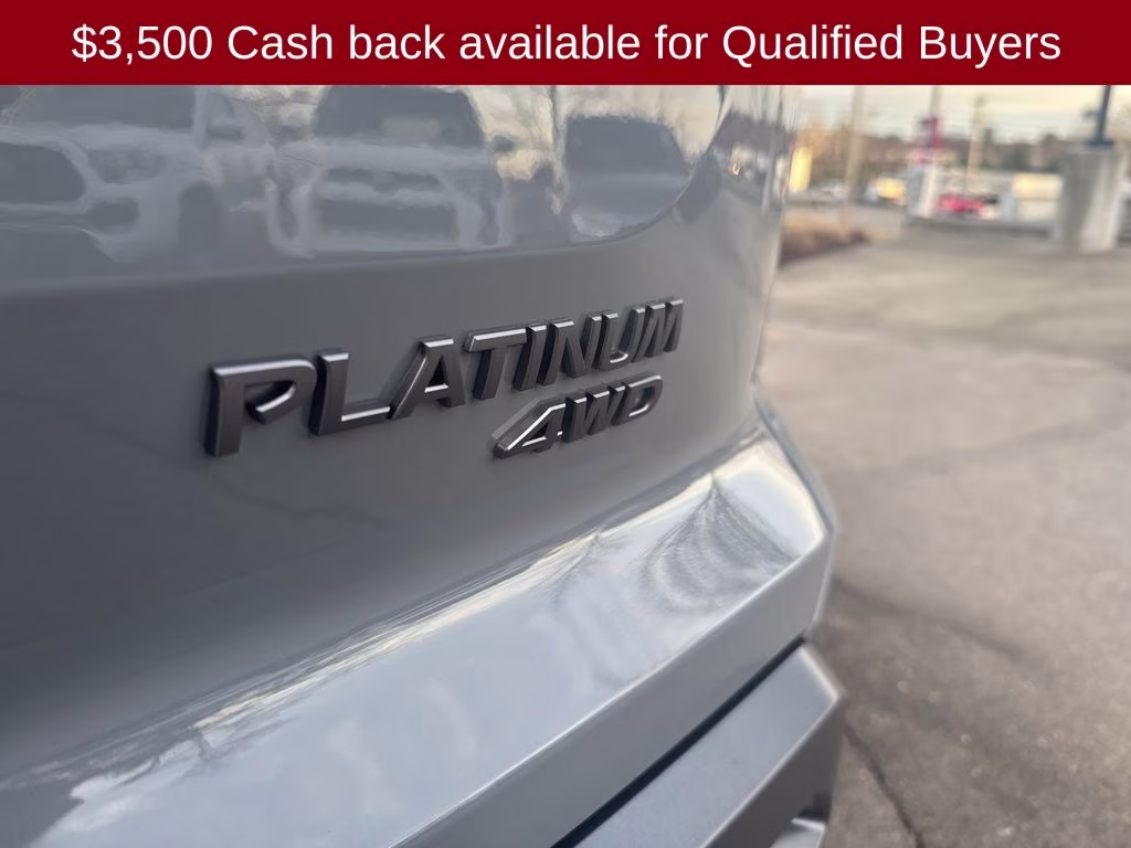 2026 Boulder Gray/Super Black Nissan Pathfinder Platinum 4X4 SUV