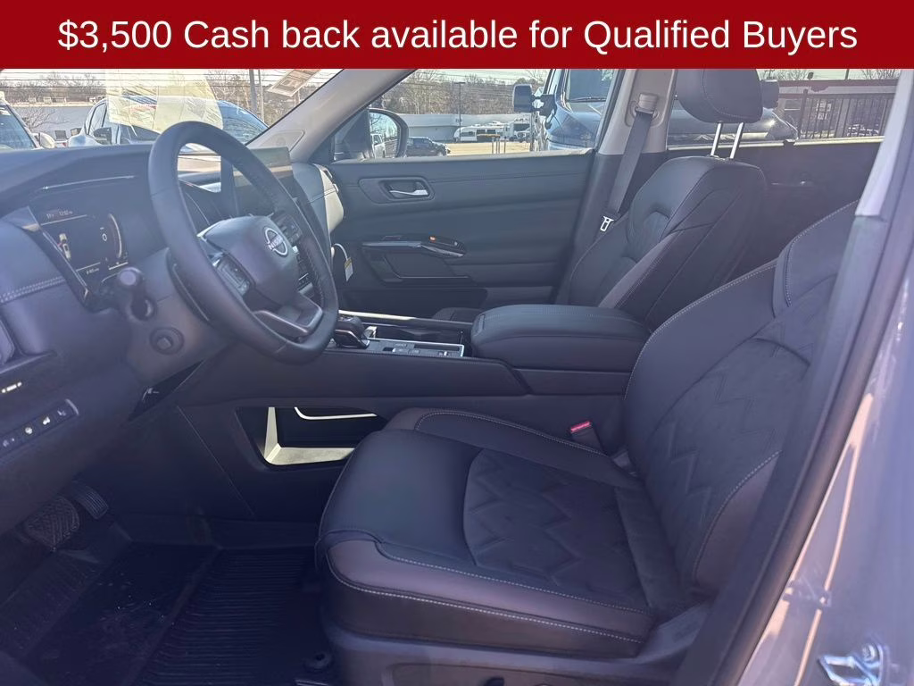 2026 Boulder Gray Pearl Nissan Pathfinder Platinum FWD SUV