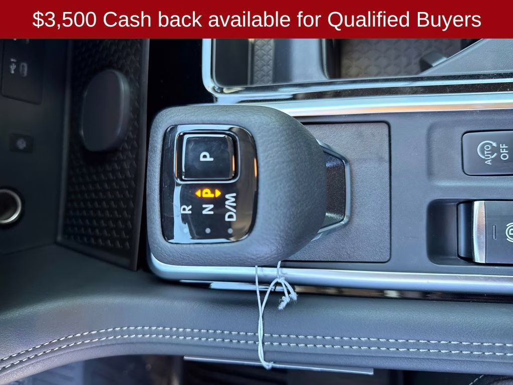 2026 Boulder Gray Pearl Nissan Pathfinder Platinum FWD SUV