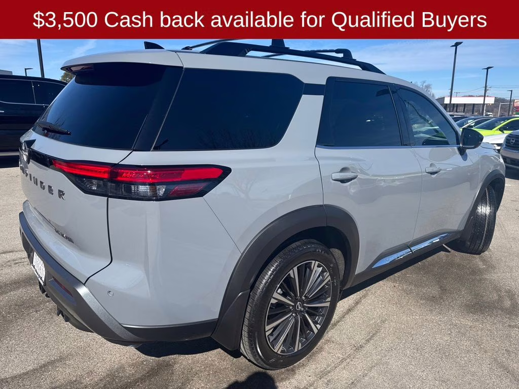 2026 Boulder Gray Pearl Nissan Pathfinder Platinum FWD SUV