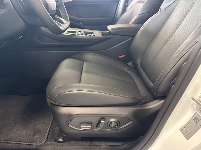 2026 Bright White Clearcoat Jeep Cherokee Limited 4X4 SUV