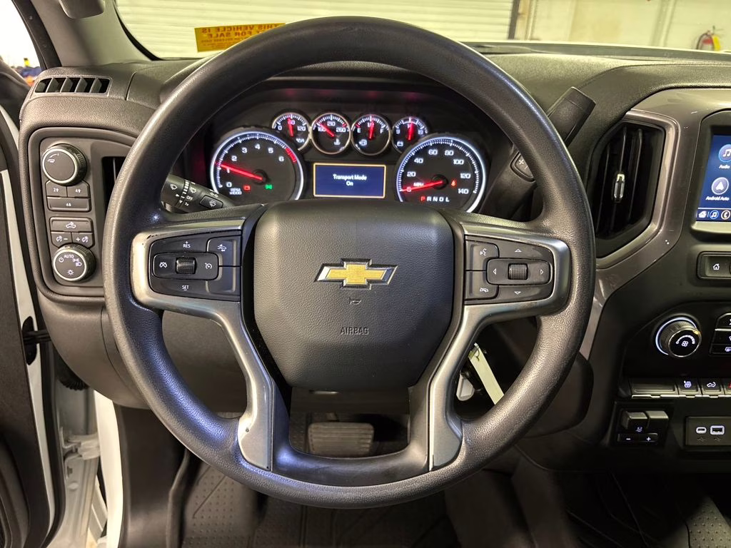 2022 Summit White Chevrolet Silverado 2500HD Custom 4X4 Truck