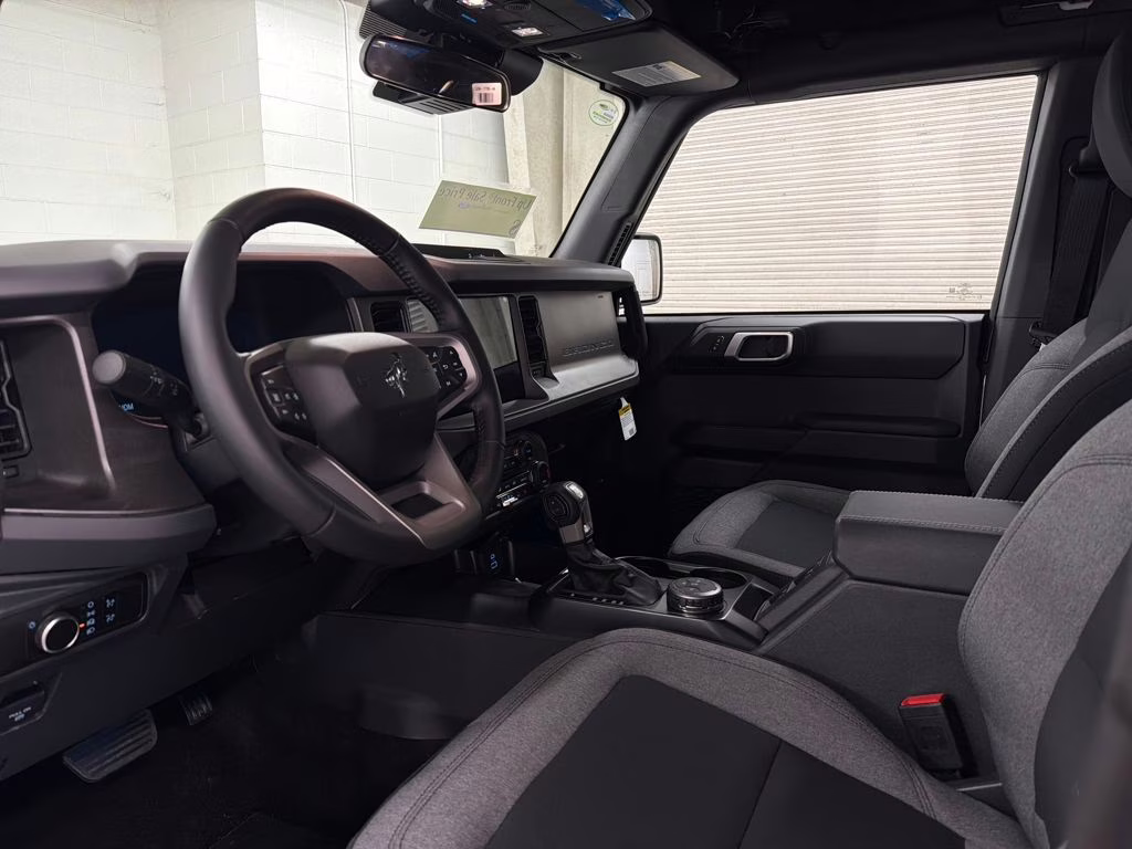 2025 OXFORD WHITE Ford Bronco Big Bend 4X4 SUV