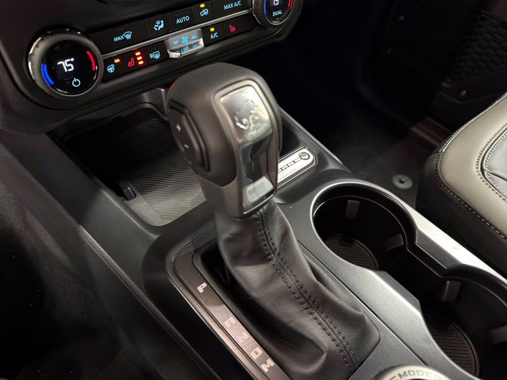 2025 MARSH GRAY Ford Bronco Outer Banks 4X4 SUV