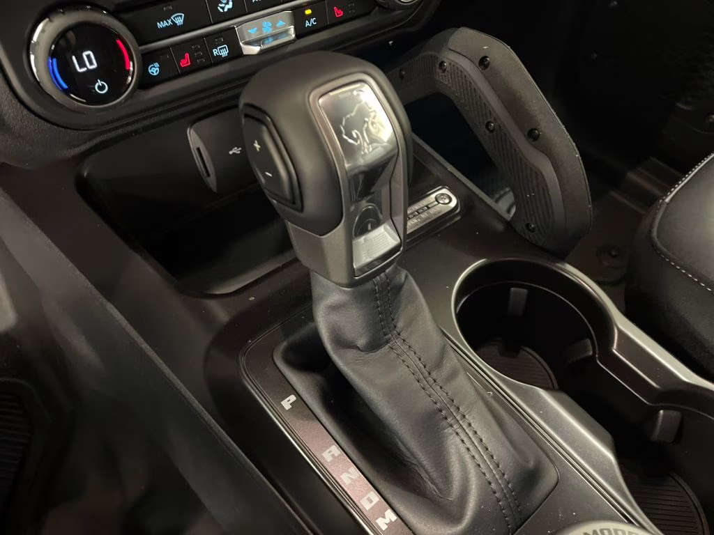 2025 SHADOW BLACK Ford Bronco Badlands 4X4 SUV