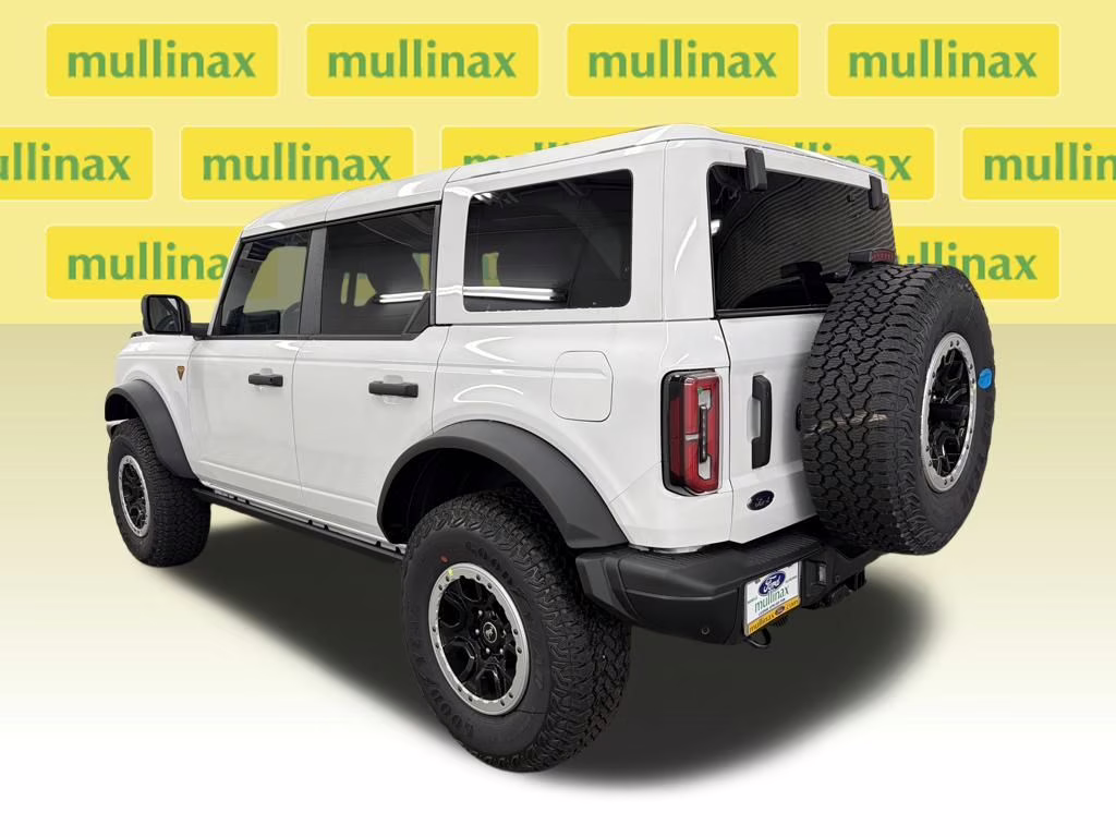 2025 OXFORD WHITE Ford Bronco Badlands 4X4 SUV
