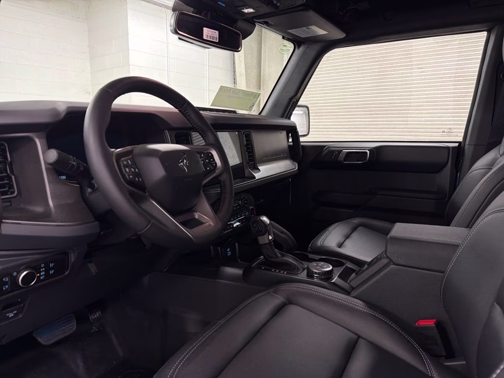 2025 VELOCITY BLUE Ford Bronco Badlands 4X4 SUV