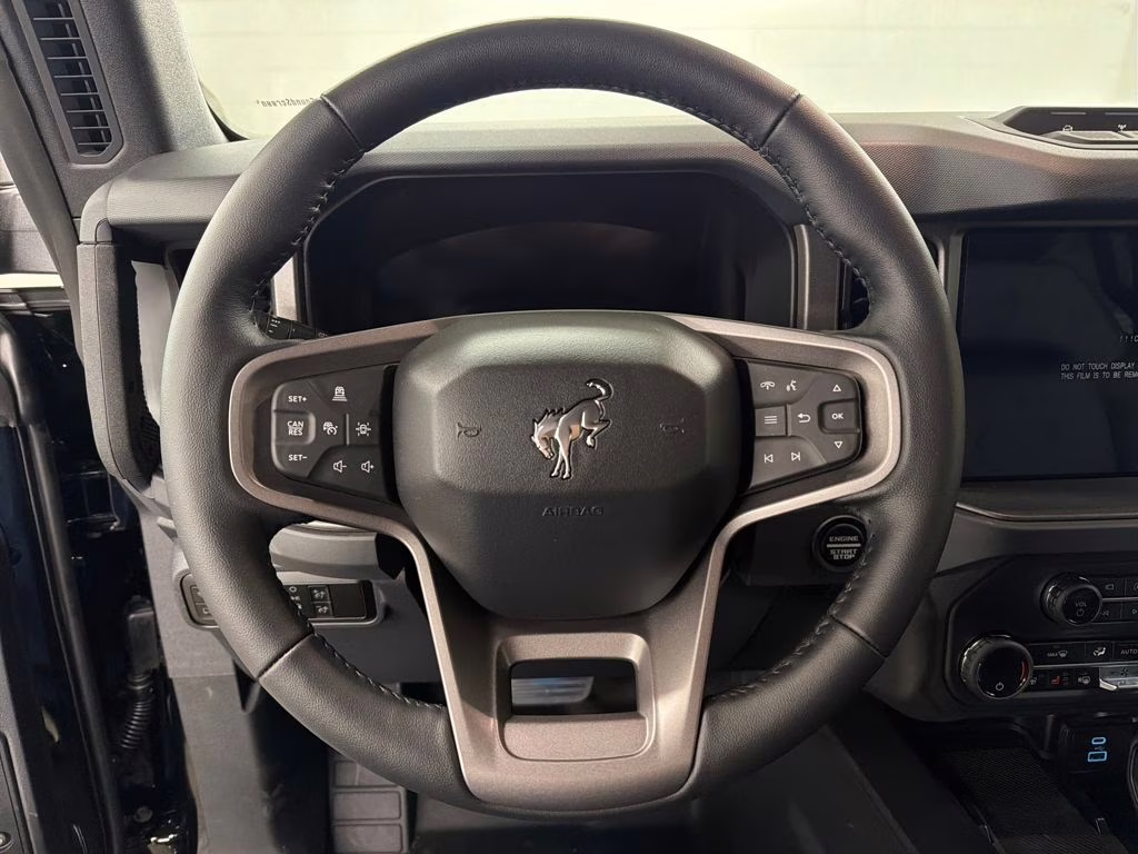 2025 SHADOW BLACK Ford Bronco Badlands 4X4 SUV