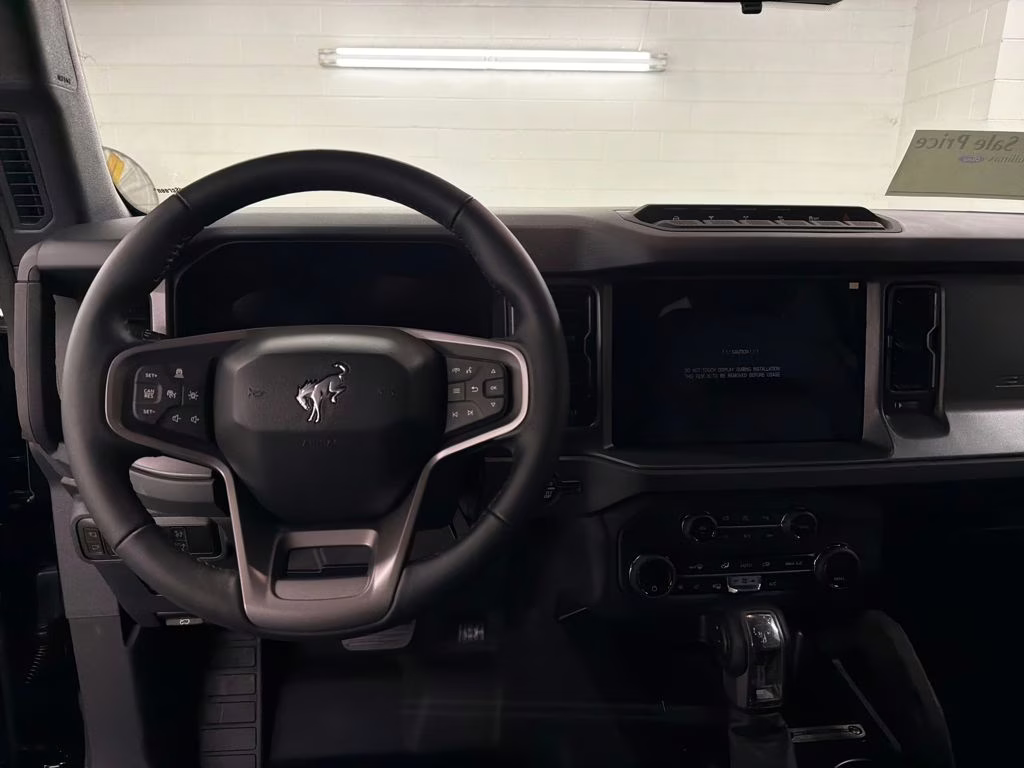 2025 SHADOW BLACK Ford Bronco Badlands 4X4 SUV