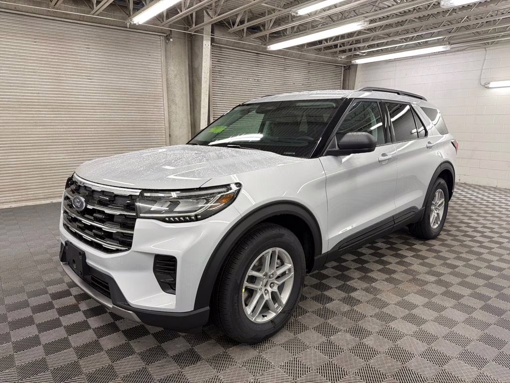 2026 SPACE SILVER Ford Explorer Active RWD SUV