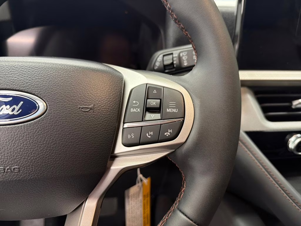2026 SPACE SILVER Ford Explorer Active RWD SUV