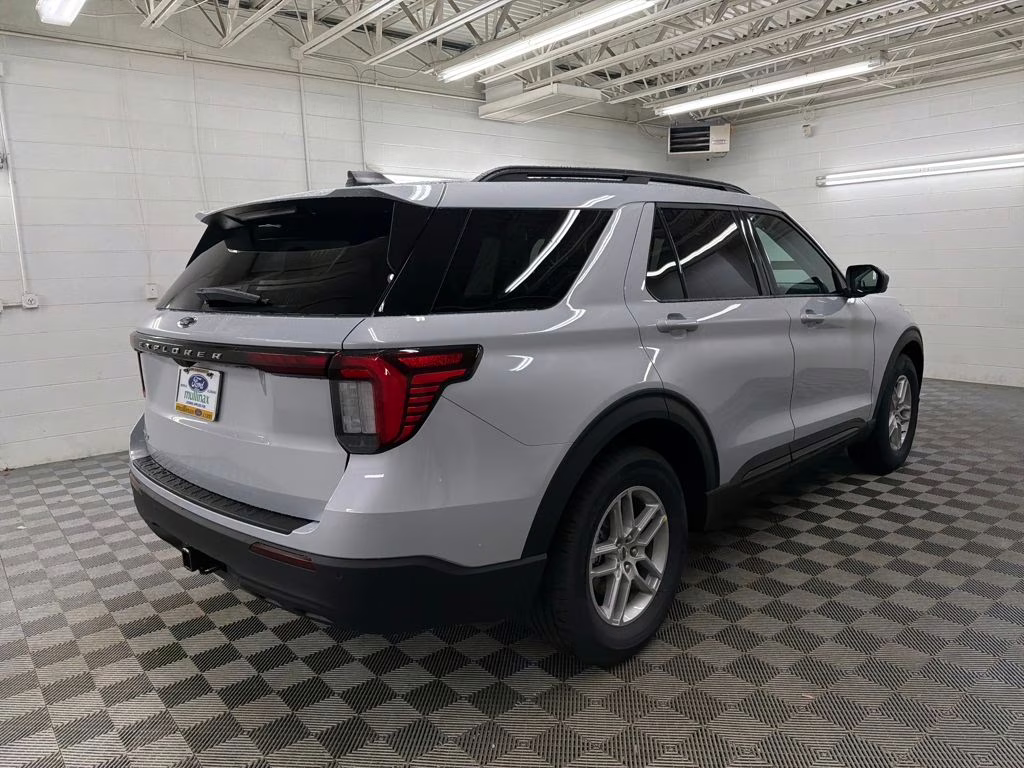 2026 SPACE SILVER Ford Explorer Active RWD SUV